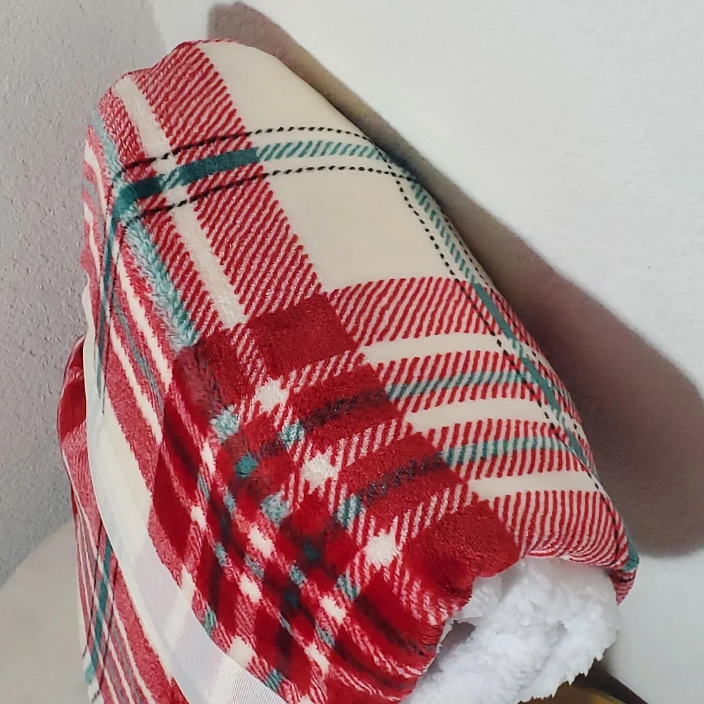 Homespun Holiday nwt new
